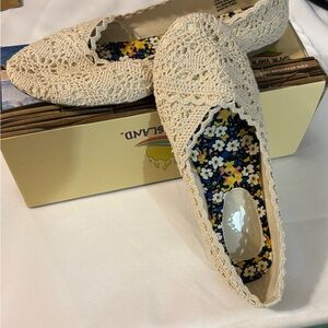 Aloha Island Womens 8 1/2 cream crochet ballet flats stylish comfortable casual